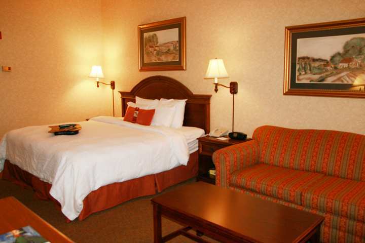 Hampton Inn Coventry-Warwick Area Exteriör bild